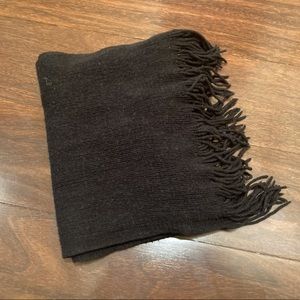 Black Echo Soft Scarf